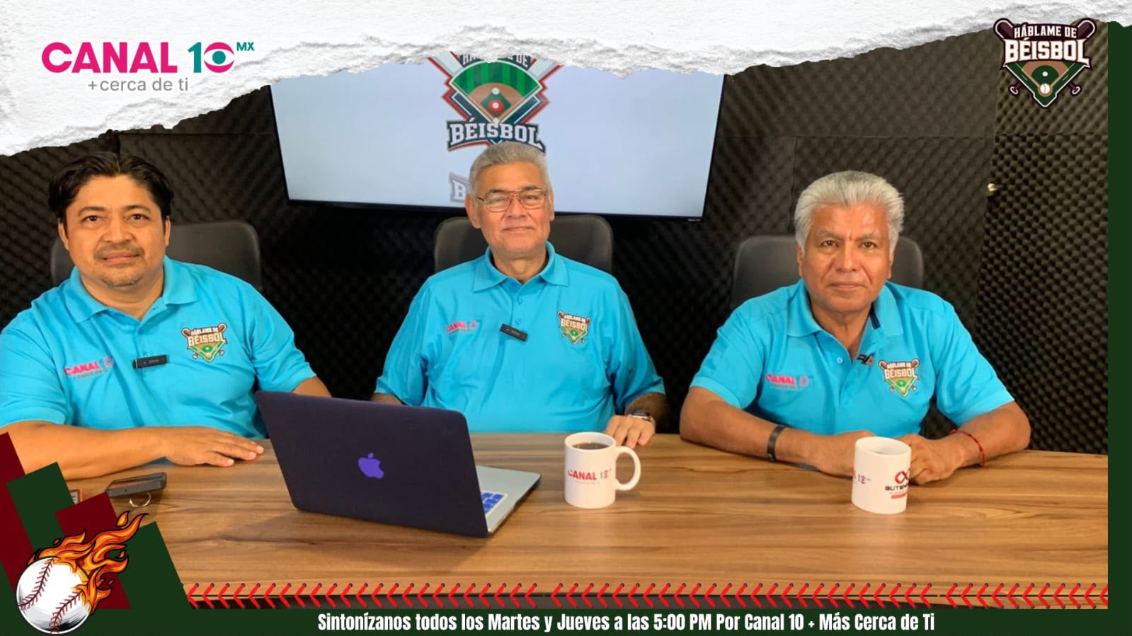 Equipo de Háblame de Béisbol en cabina
